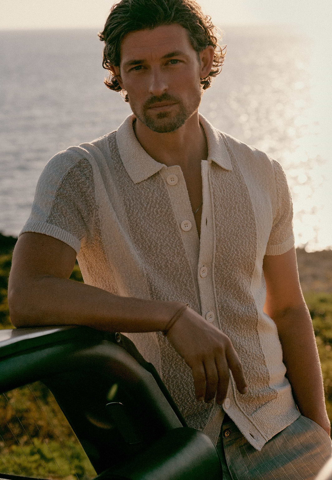 Knitted-polo-cardigan-in-fancy-yarn