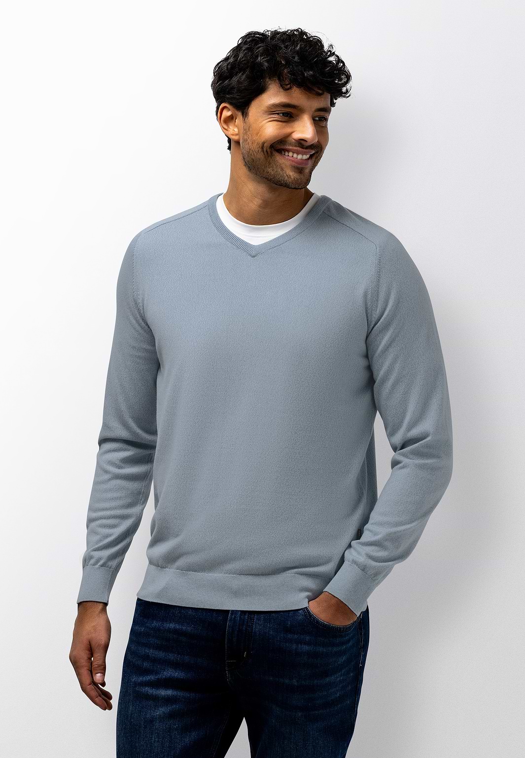 Melierter-Pullover-mit-V-Ausschnitt