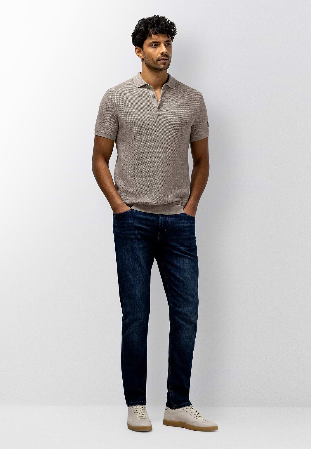 polo-with-honeycomb-pattern