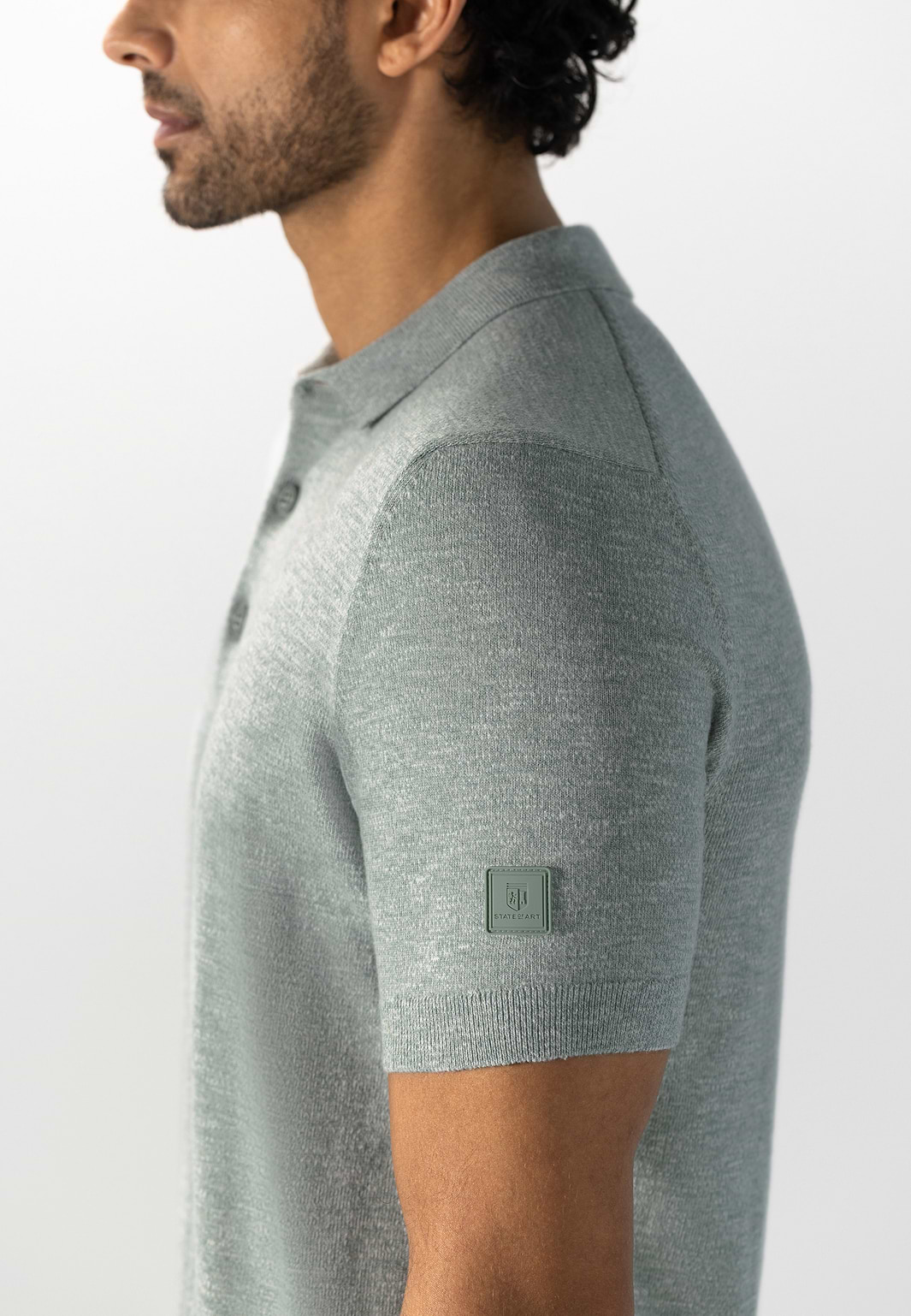 Fein-gestricktes-Poloshirt-in-melierter-Optik