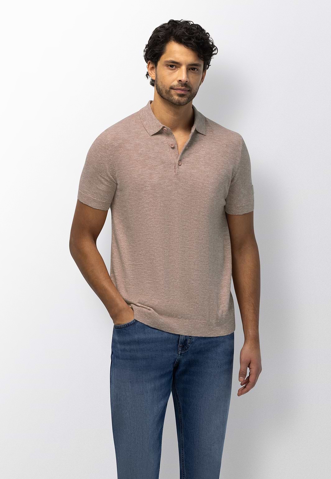 Fein-gestricktes-Poloshirt-in-melierter-Optik