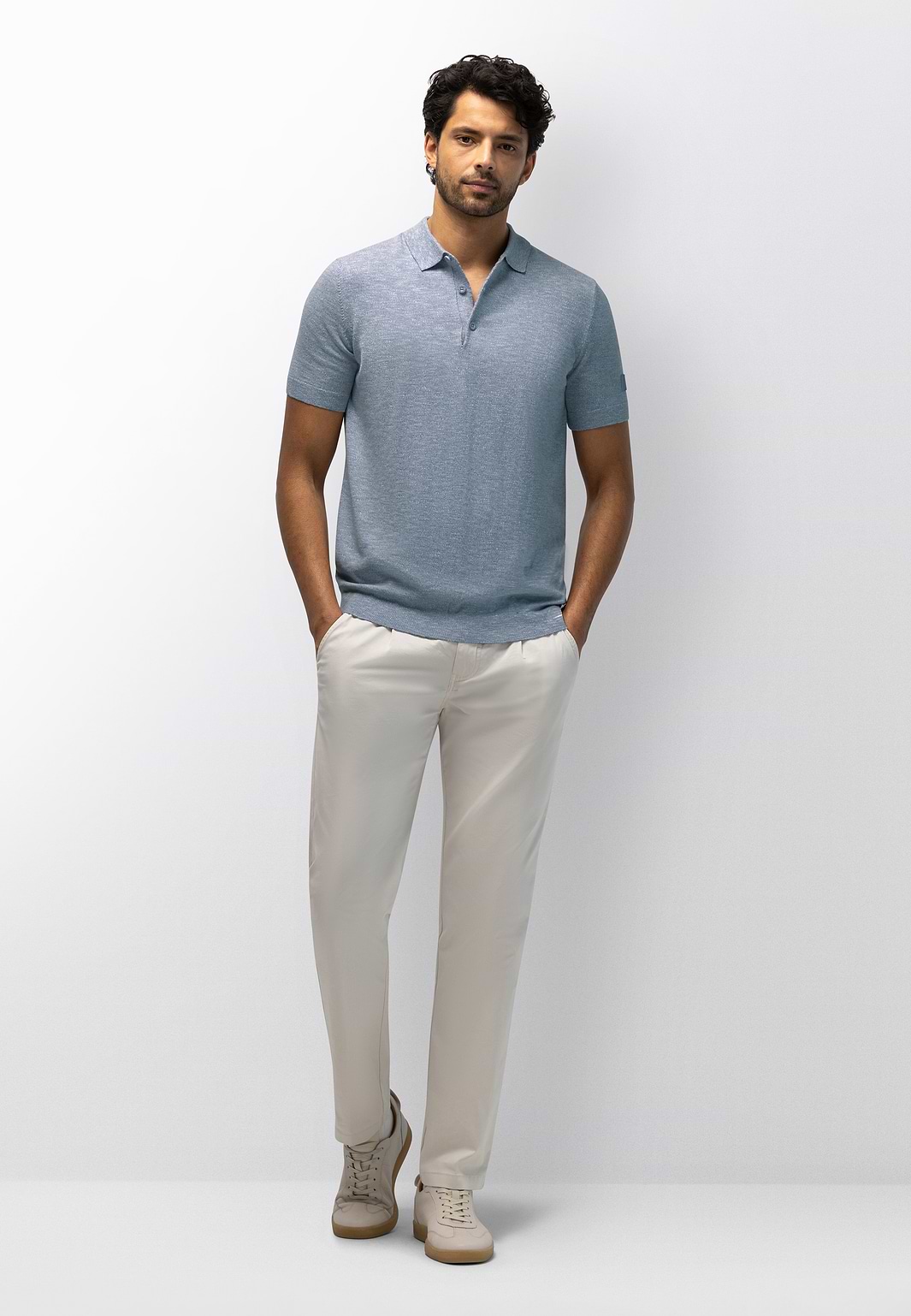 Fein-gestricktes-Poloshirt-in-melierter-Optik