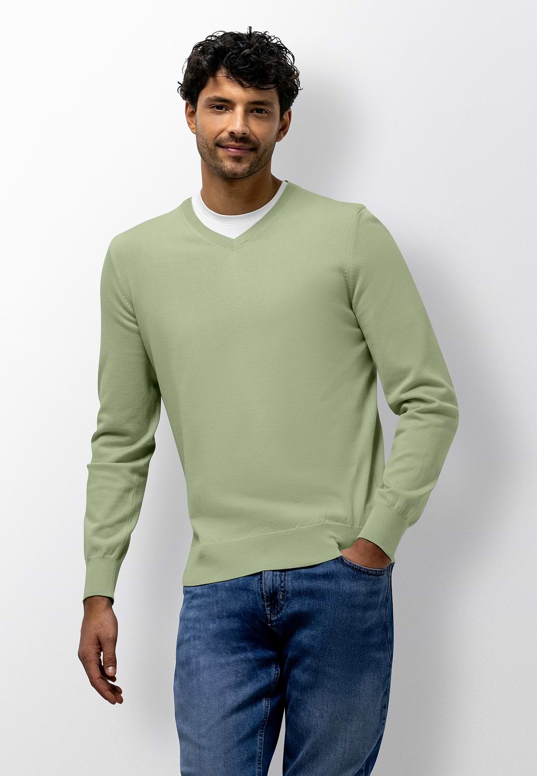 Fijngebreide-V-hals-trui