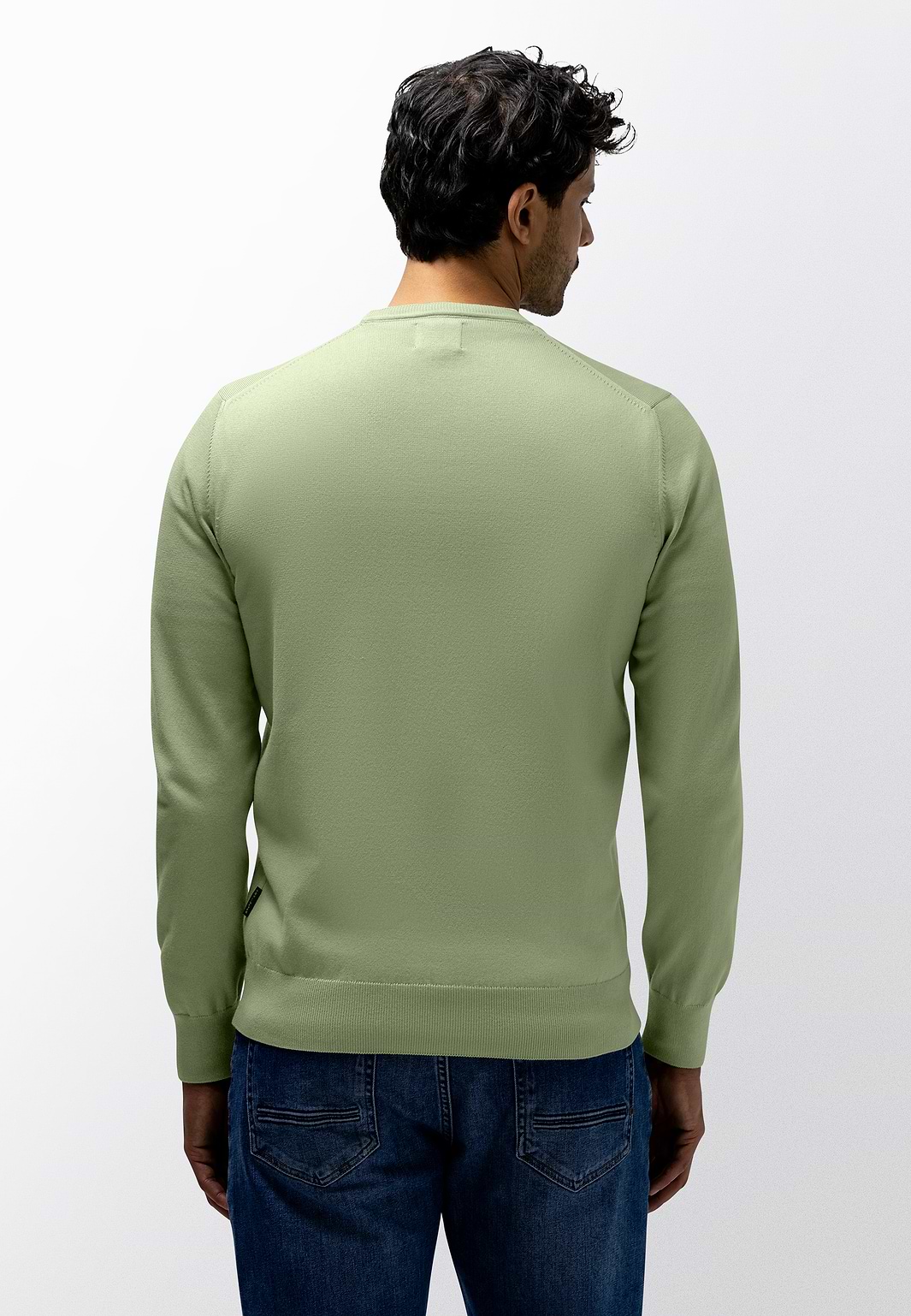 Fijngebreide-V-hals-trui