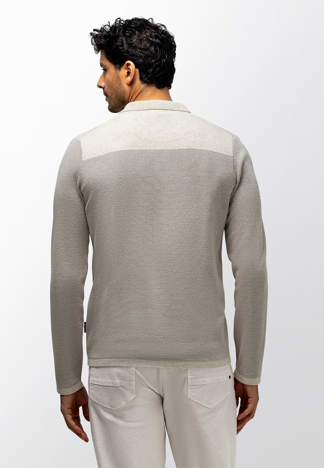 Cardigan-chiné-avec-poches-poitrine