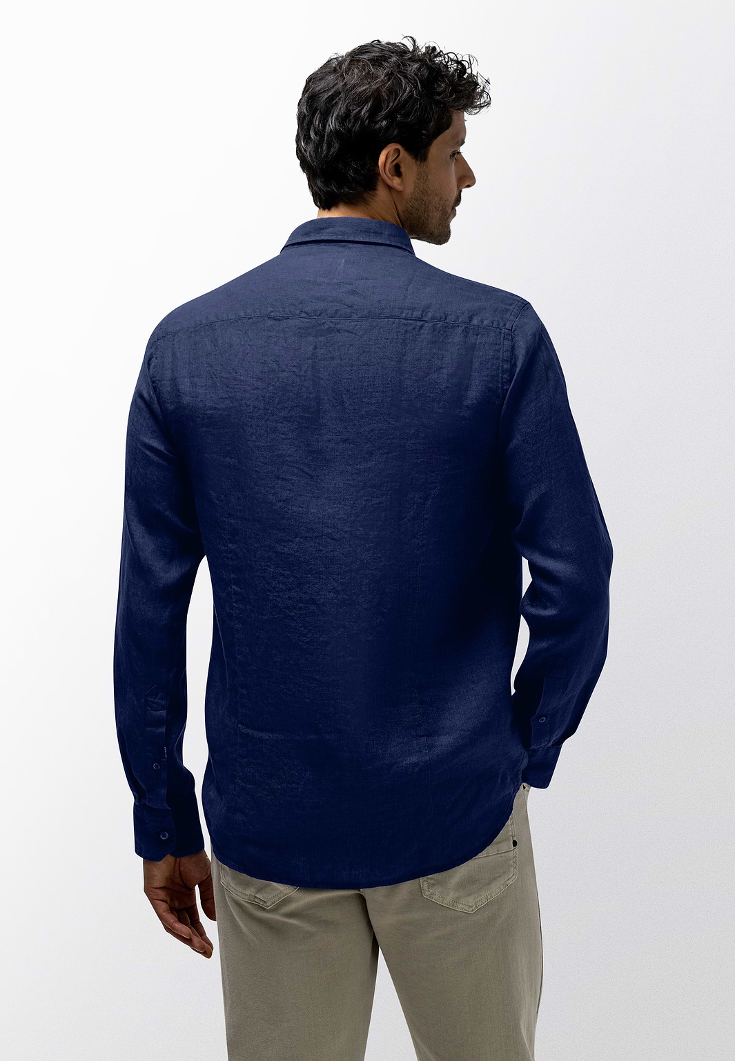 Linnen-overhemd-met-gewassen-look