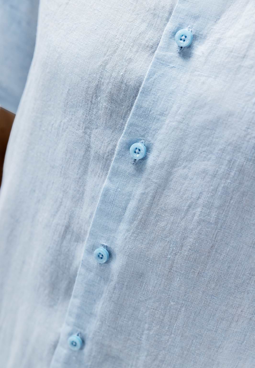 Linnen-overhemd-met-gewassen-look
