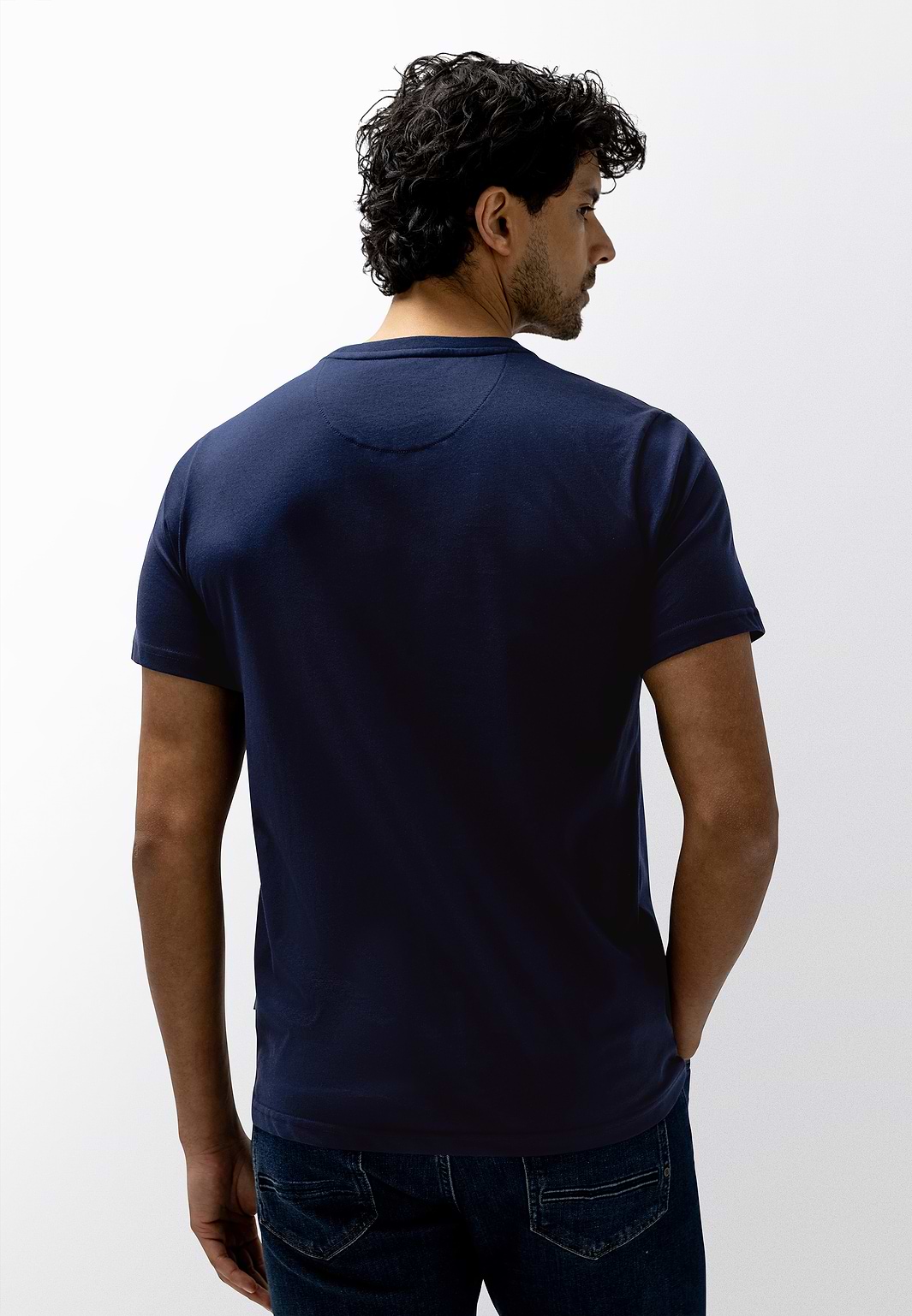 T-shirt-à-imprimé-graphique-de-voiture