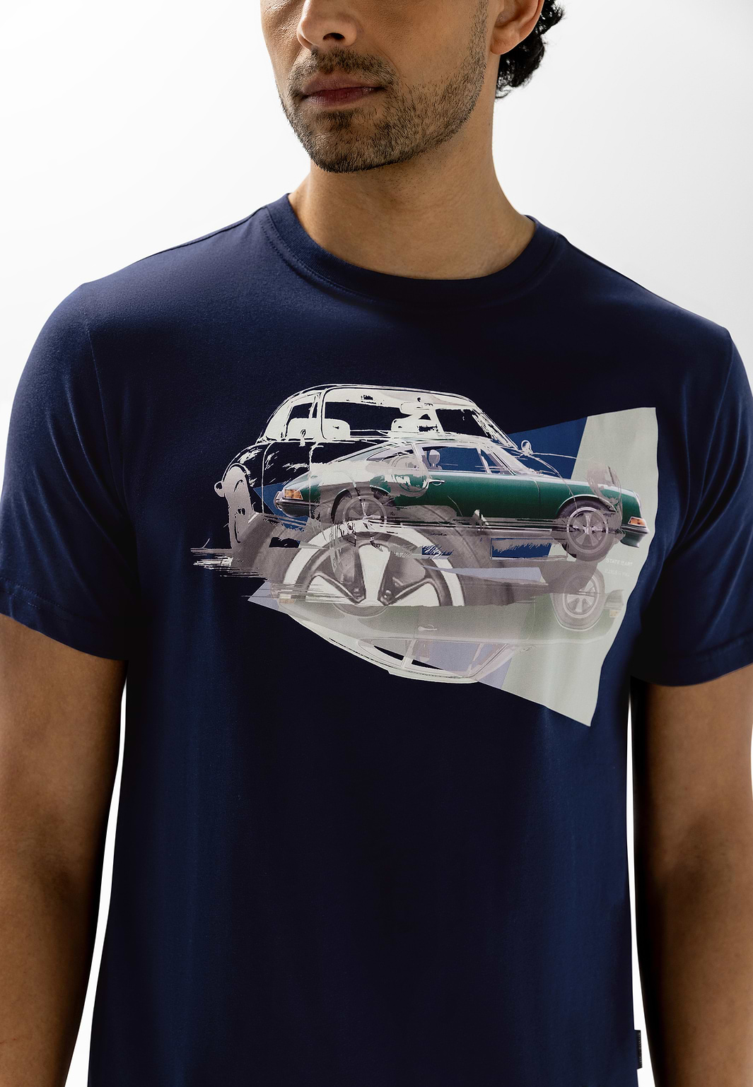 T-shirt-à-imprimé-graphique-de-voiture