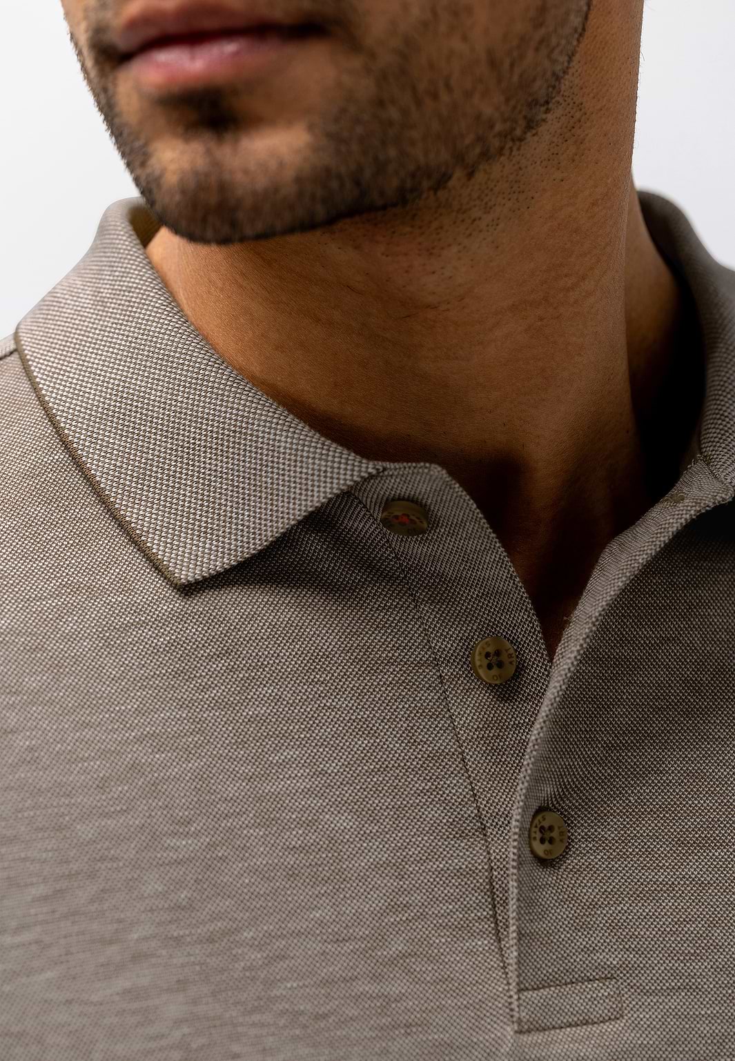 Poloshirt-aus-merzerisierter-Baumwolle