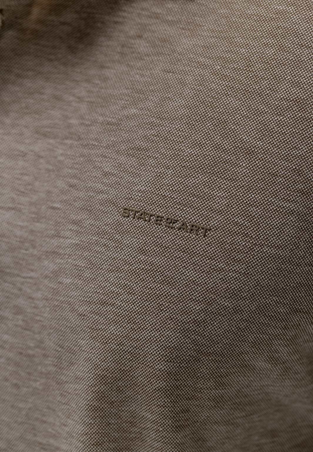 Poloshirt-aus-merzerisierter-Baumwolle