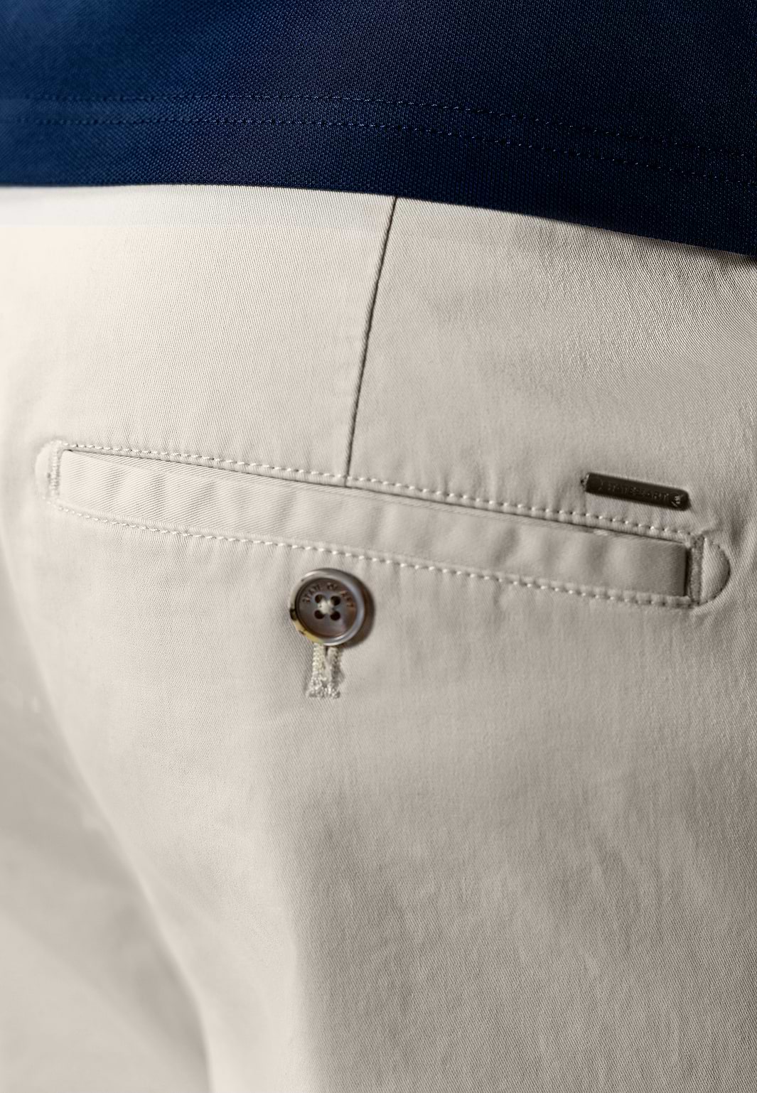 NAVIGATOR-twill-chino-in-stretchstof