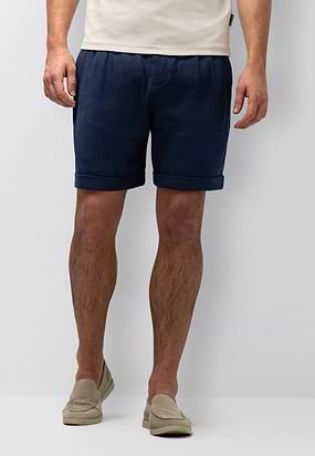 Chinoshort-met-visgraatpatroon