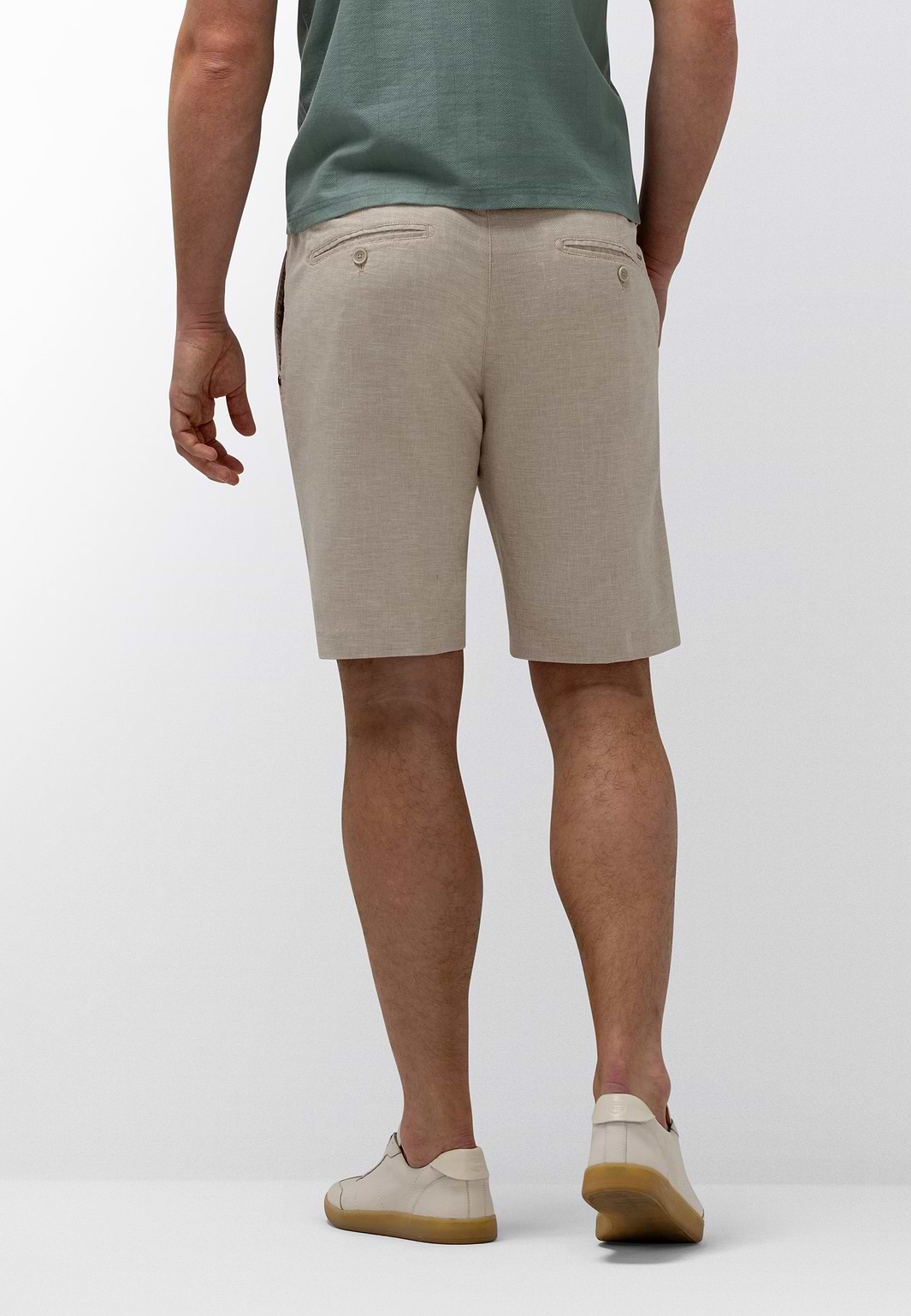 Chinoshort-met-bandplooien