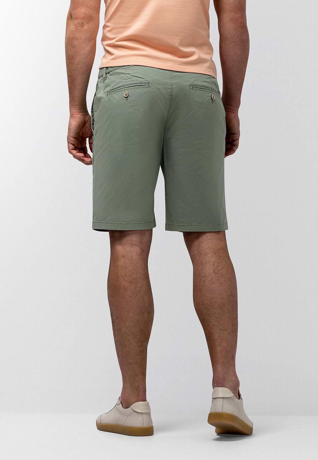Chinoshort-met-elastische-details
