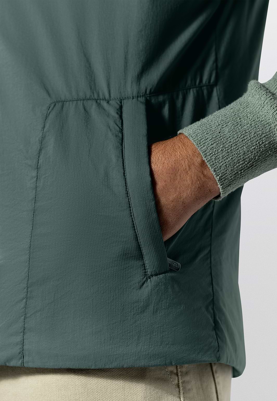 Lichtgewicht-bodywarmer-met-bomberkraag
