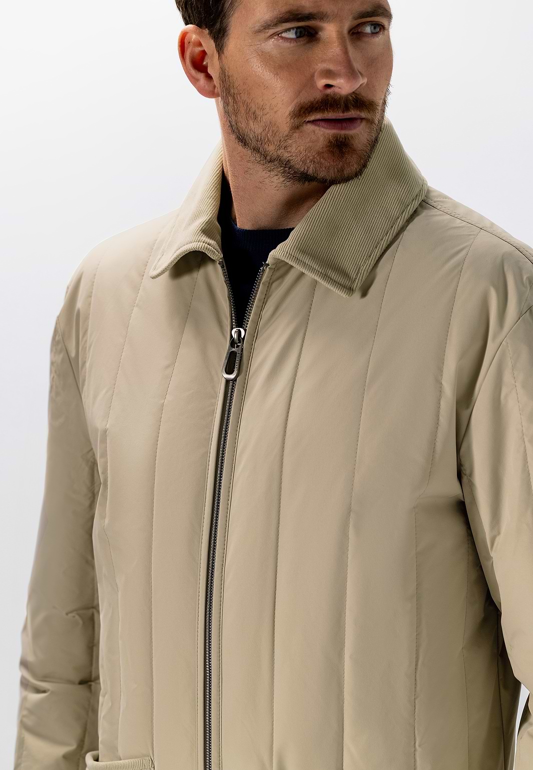 Gewatteerde-jas-met-ritssluiting