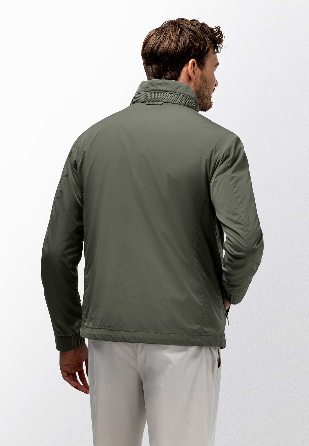 Lichtgewicht-jas-met-steekzakken