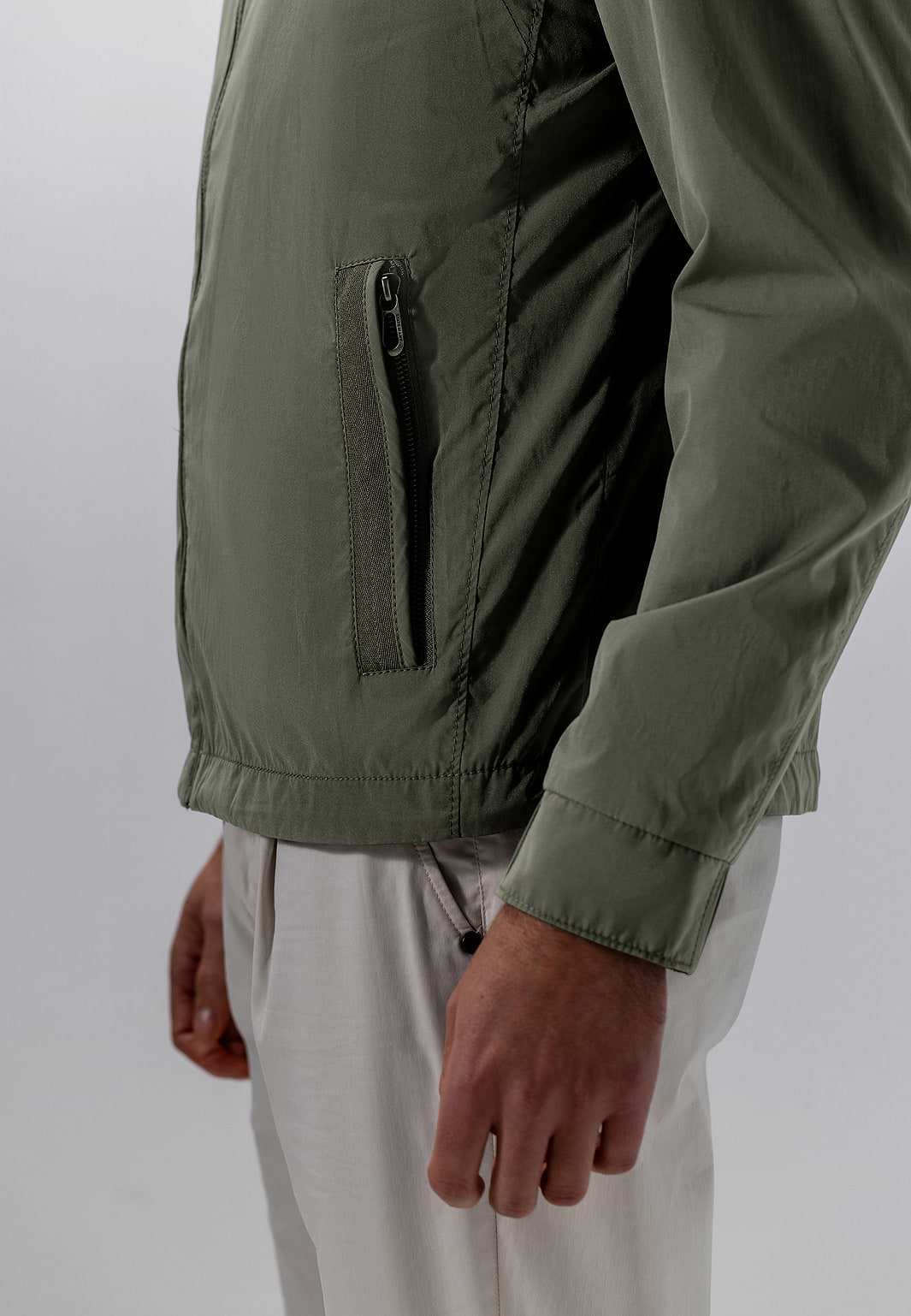 Lichtgewicht-jas-met-steekzakken