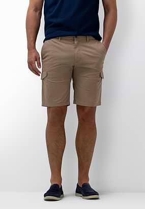 Cargoshort-met-klepzakken