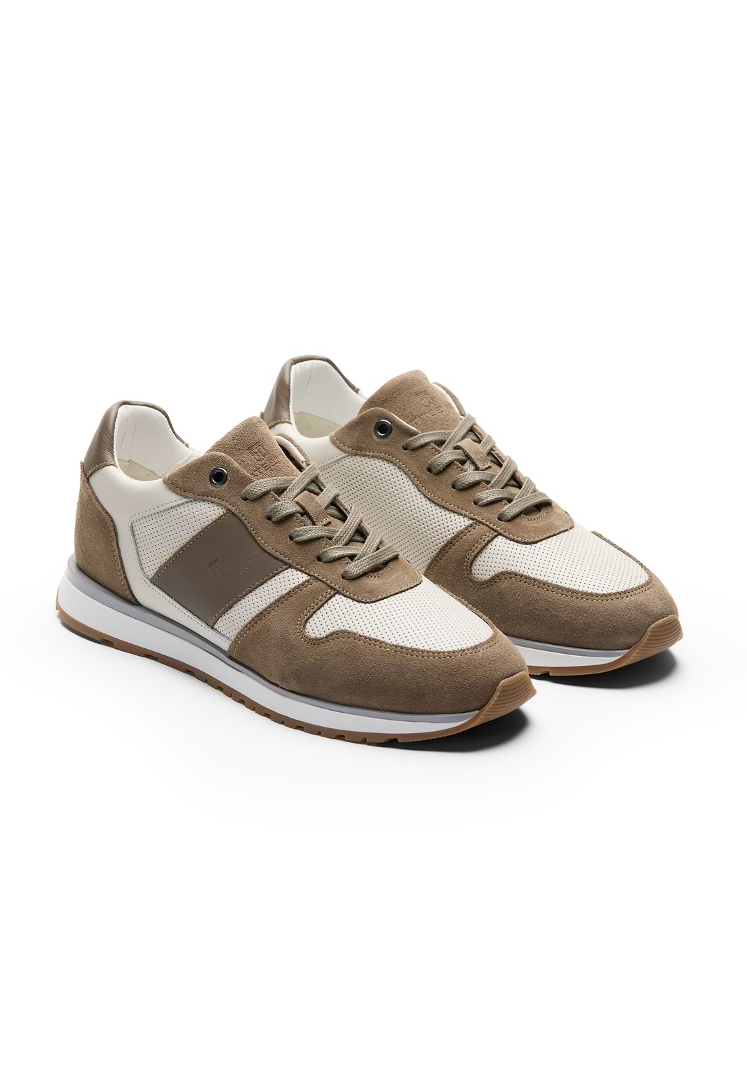 CHAMBER-low-top-sneaker