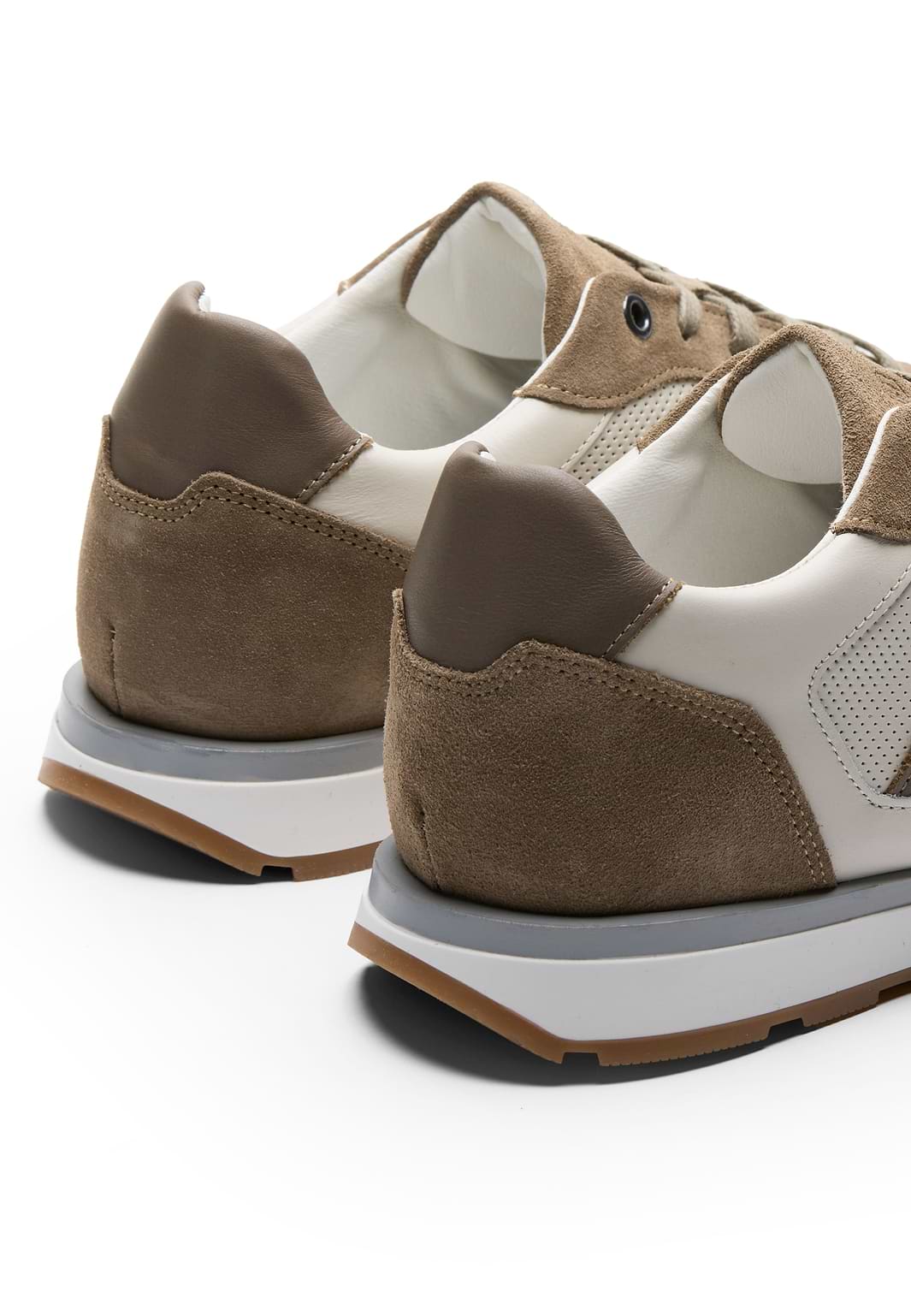 CHAMBER-low-top-sneaker