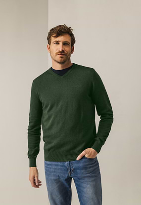 Katoenen-trui-met-V-hals