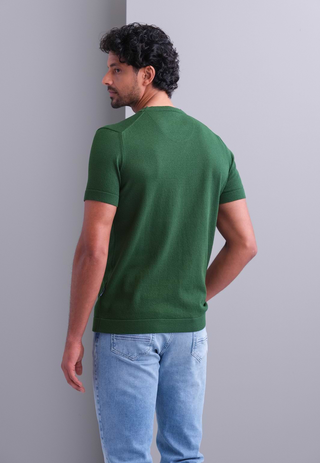 Gebreid-T-shirt-met-borstzak