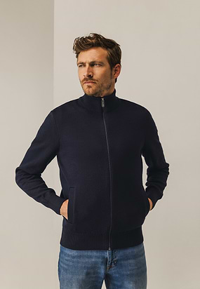 Dubbelgebreid-vest-met-steekzakken