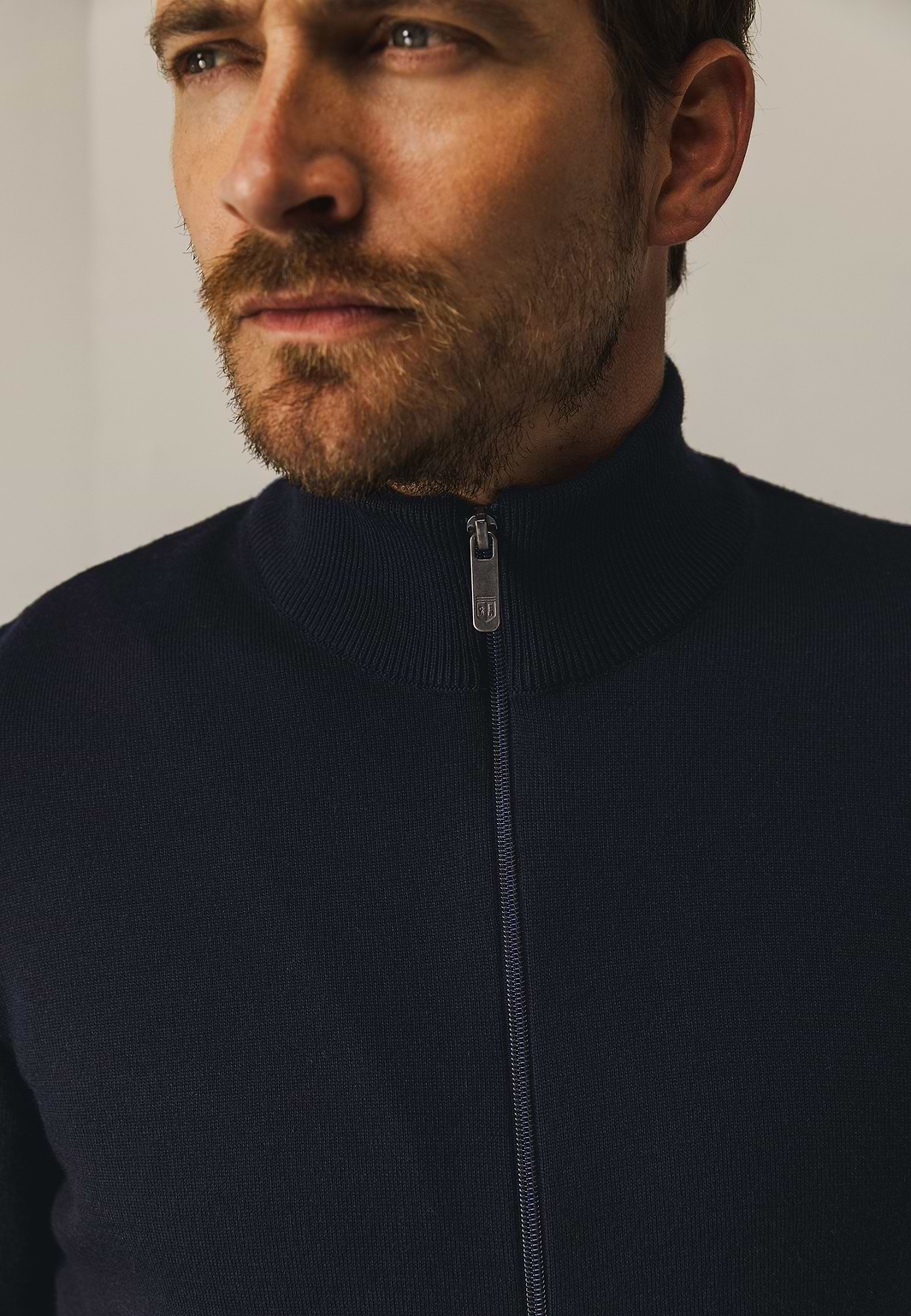 Dubbelgebreid-vest-met-steekzakken