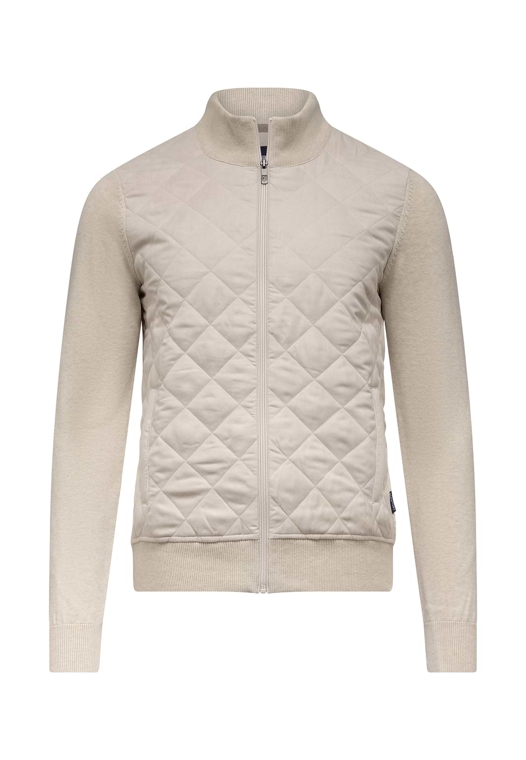 Gebreid-vest-met-doorgestikte-voorkant