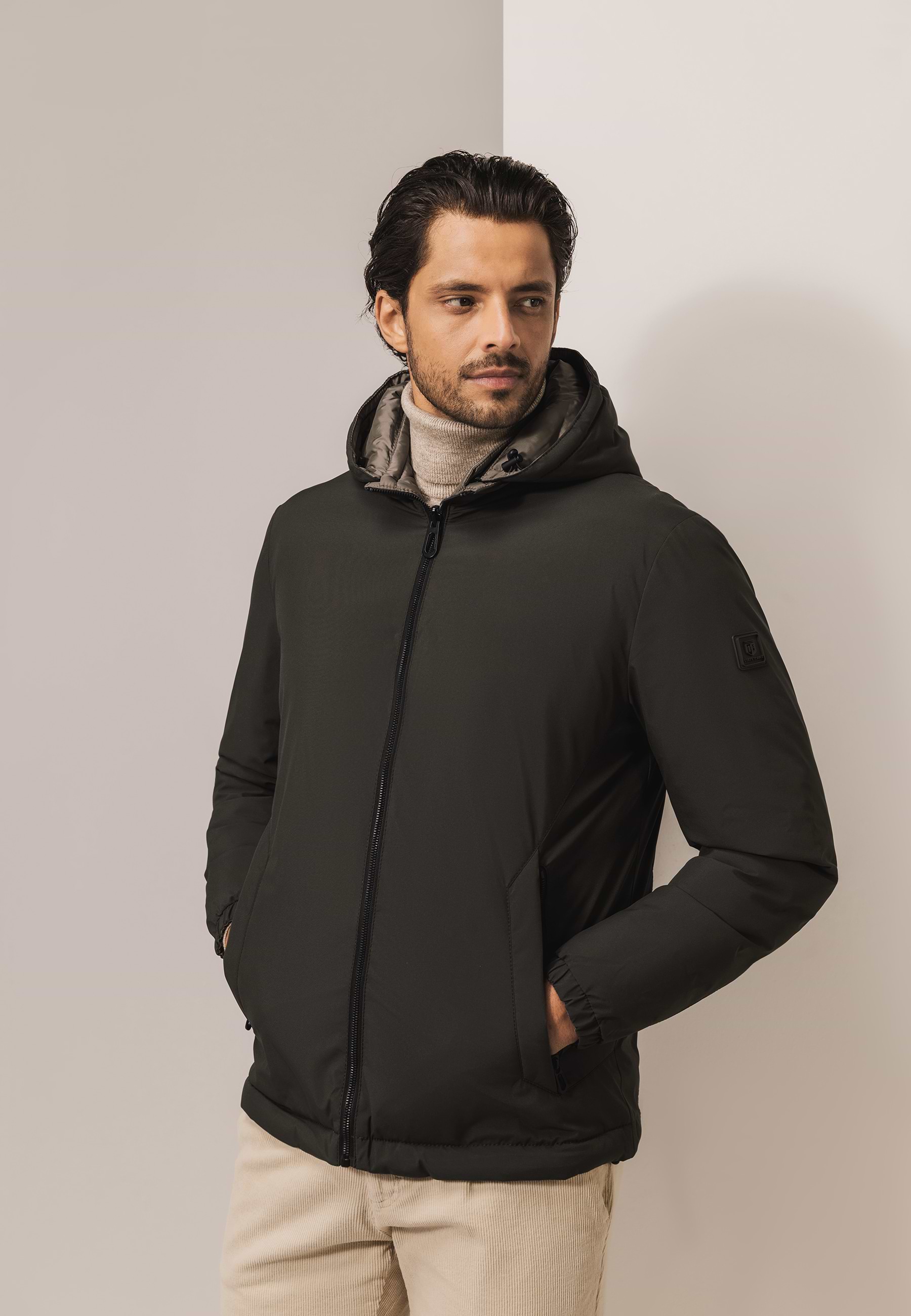 REVERSIBLE PADDED HOOD JACKET Reversible padded jacket Sage green | Replay Jeans