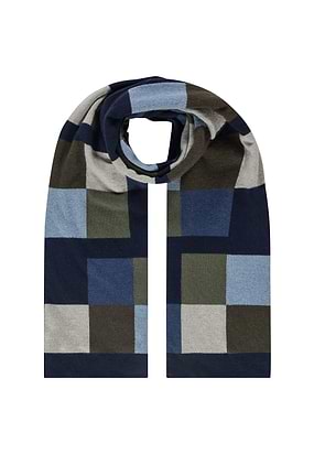 Gebreide-sjaal-met-kleurvlakken