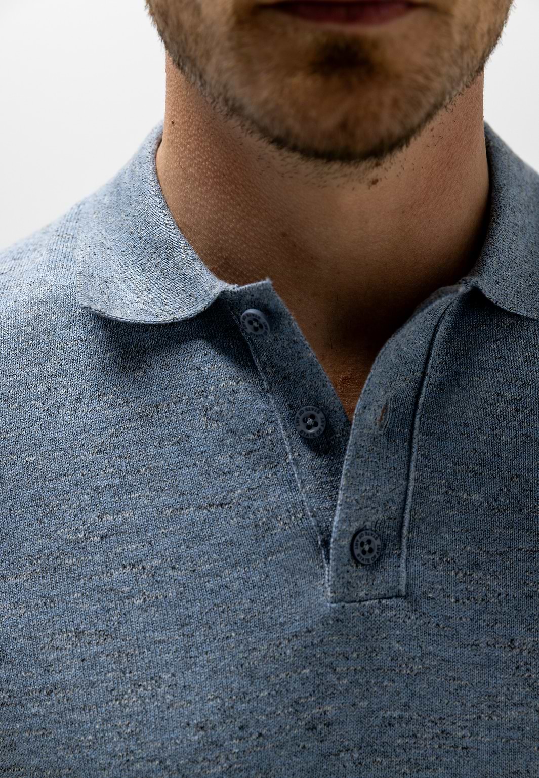 Gebreide-polo-met-gemêleerd-effect