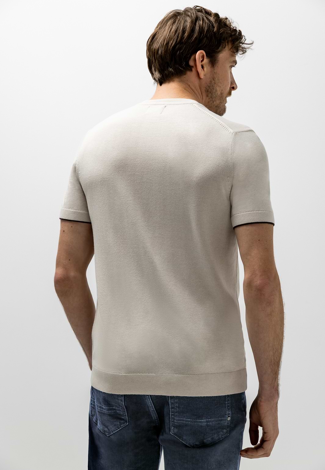 Fijngebreid-T-shirt-met-ronde-hals