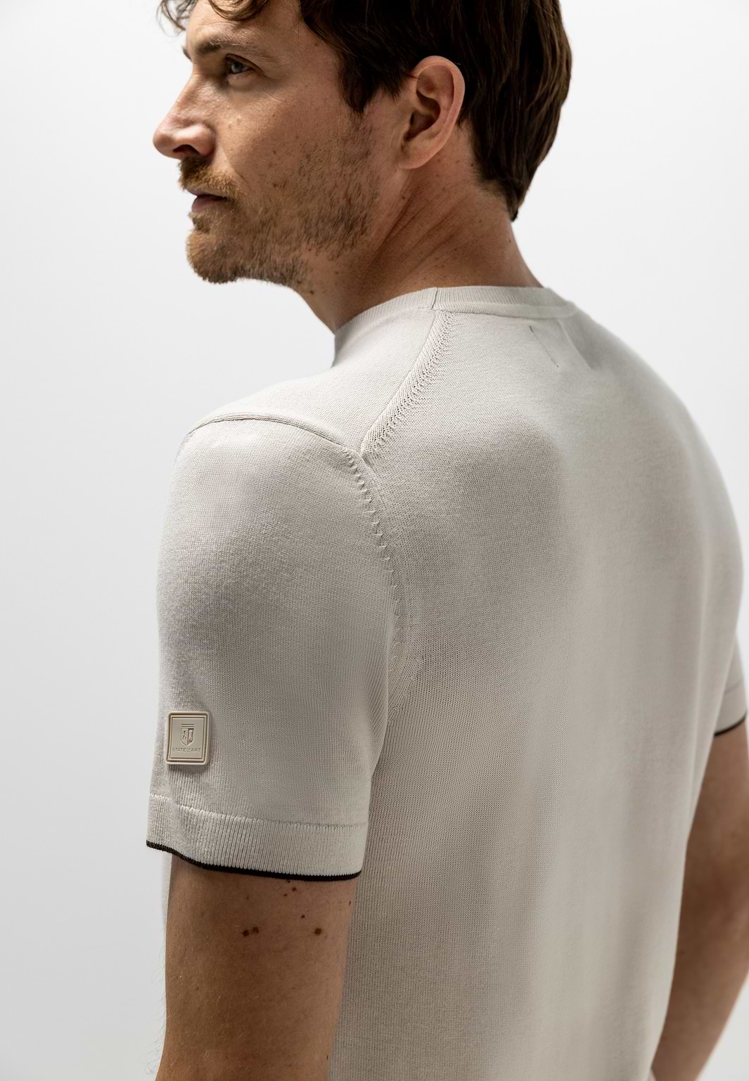 Fijngebreid-T-shirt-met-ronde-hals
