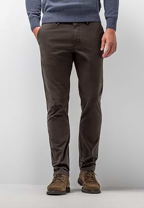 NAVIGATOR-twill-chino-in-stretchstof
