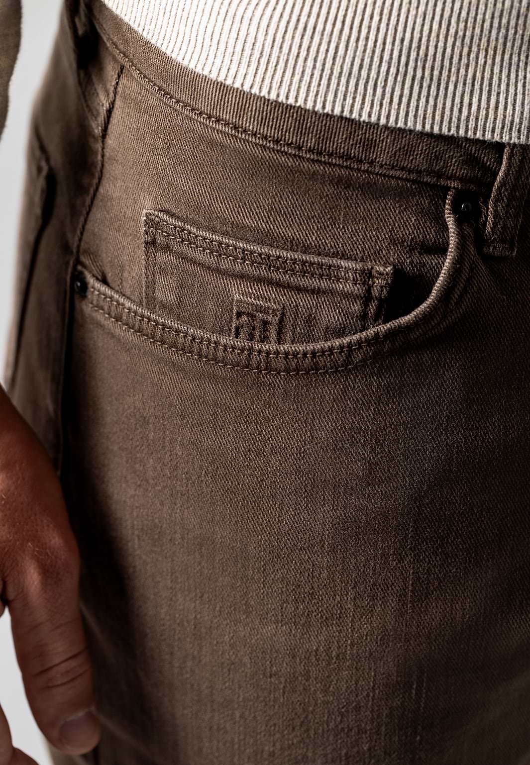 RACER-5-pocket-van-gekleurd-stretchdenim