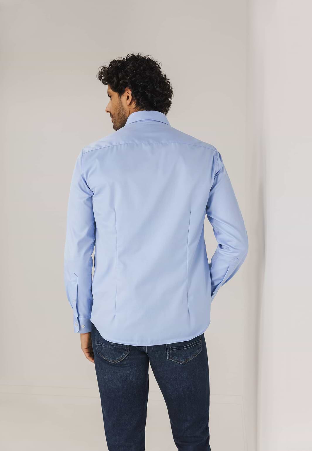 Chemise-ESSENTIALS-sans-repassage