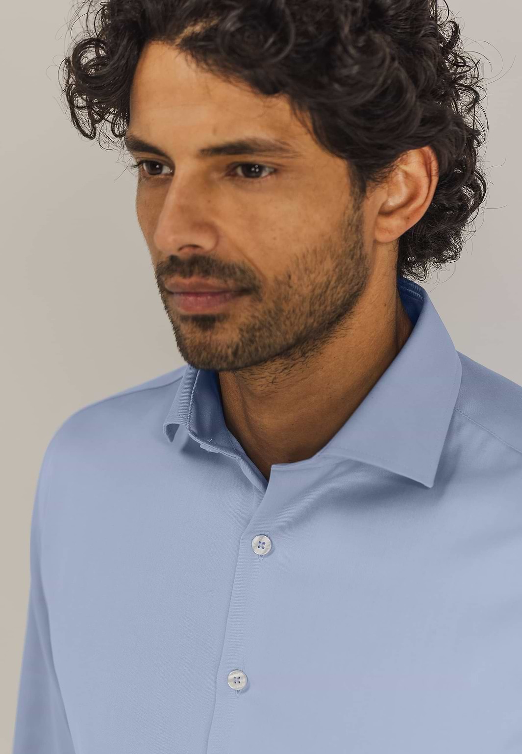 Chemise-ESSENTIALS-sans-repassage