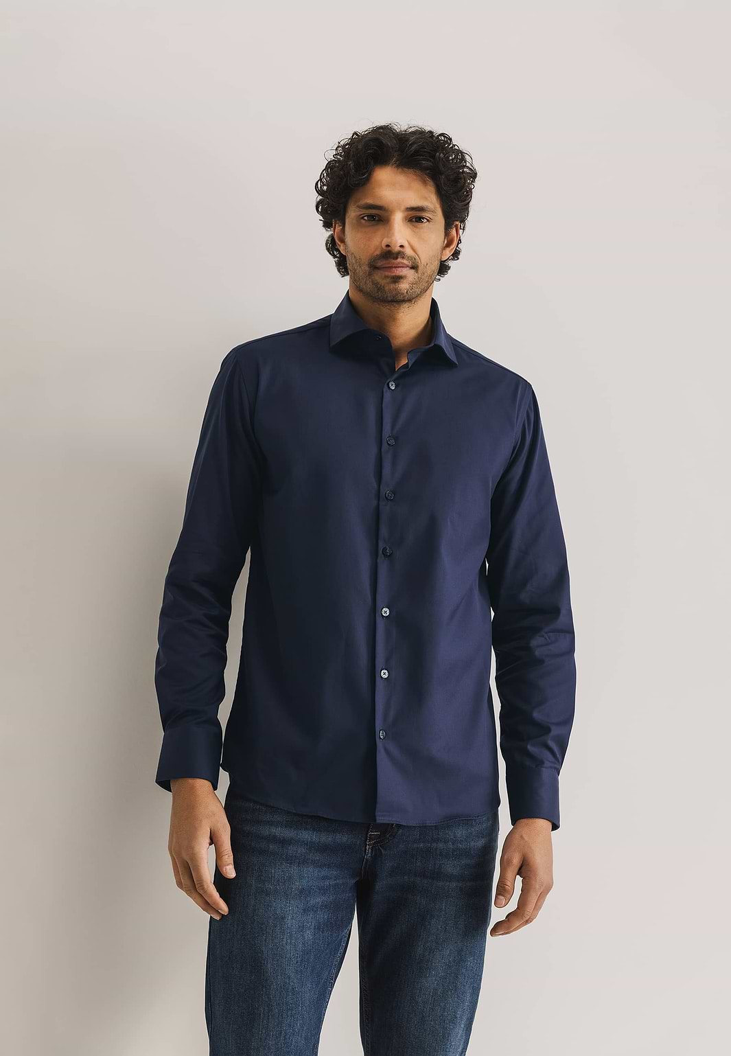 ESSENTIALS-non-iron-shirt
