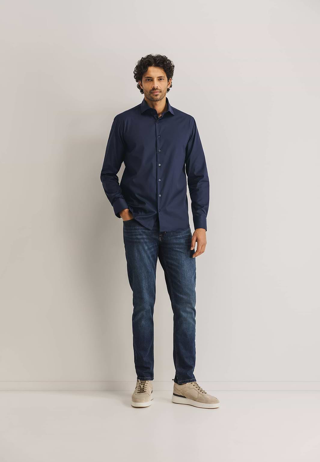 ESSENTIALS-non-iron-shirt