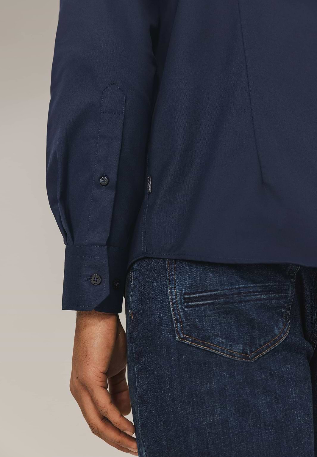 ESSENTIALS-non-iron-shirt