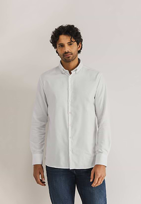 ESSENTIALS-oxford-overhemd