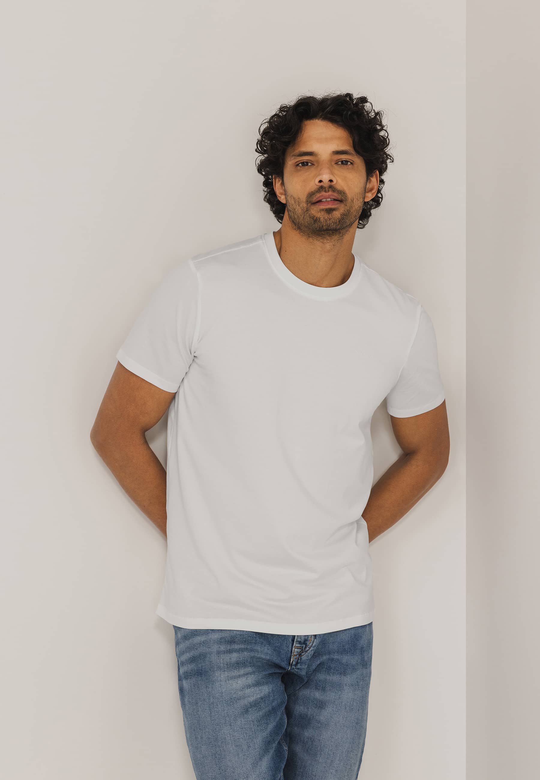 トップス ESSENTIALS CREWNECK T-SHIRT S Fear of God Essentials Jersey Crewneck Tee 'Shell' – The Attic