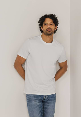 ESSENTIALS-T-shirt-met-ronde-hals