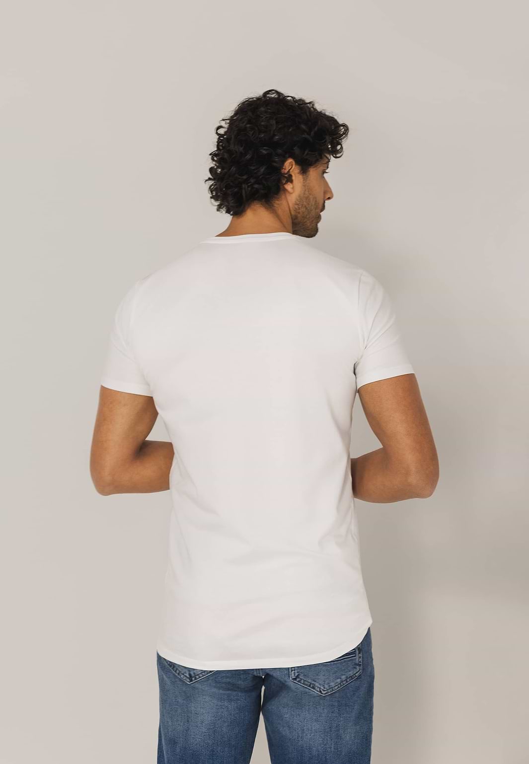 ESSENTIALS-T-shirt-extra-long