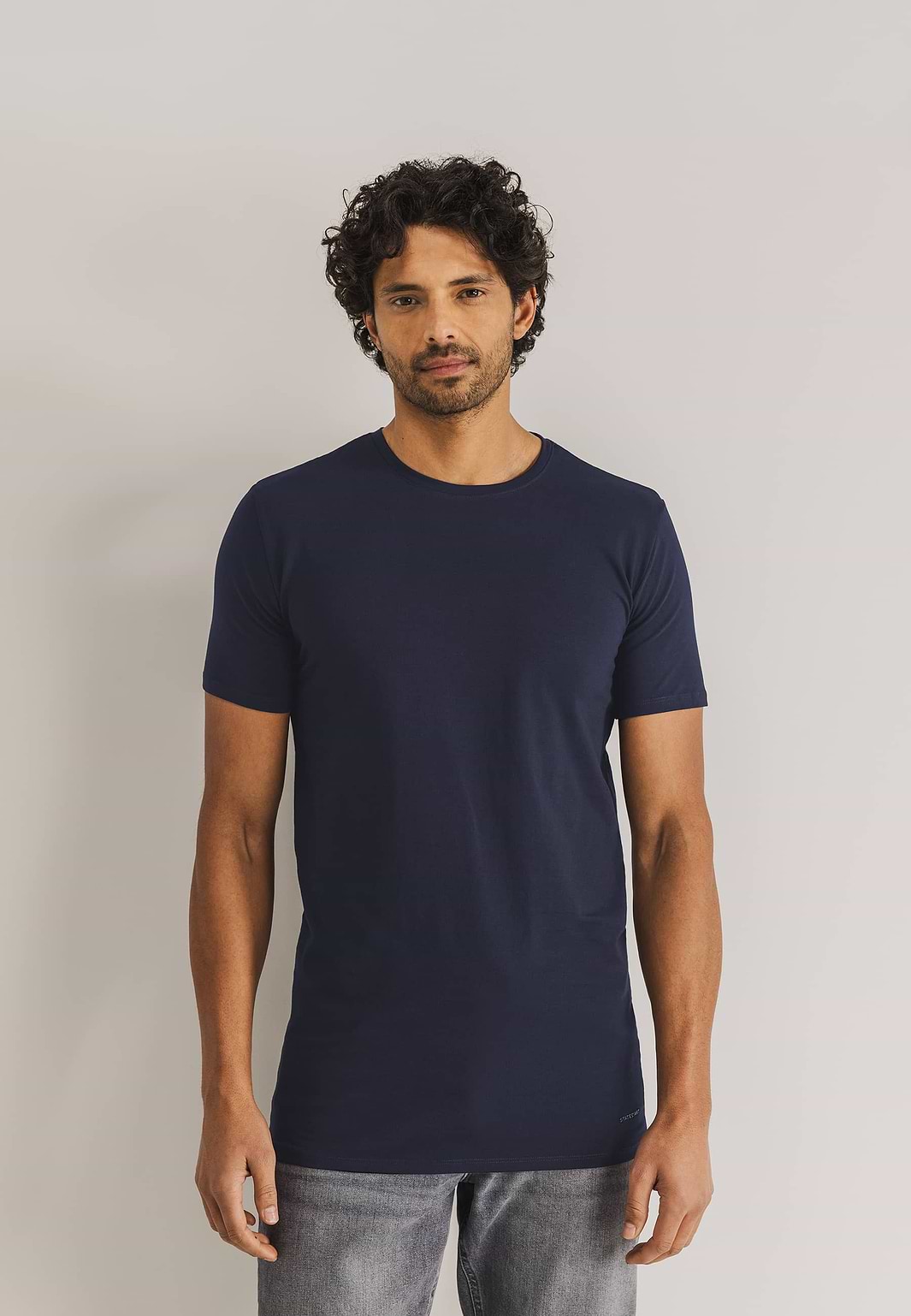 ESSENTIALS-T-shirt-extra-lang