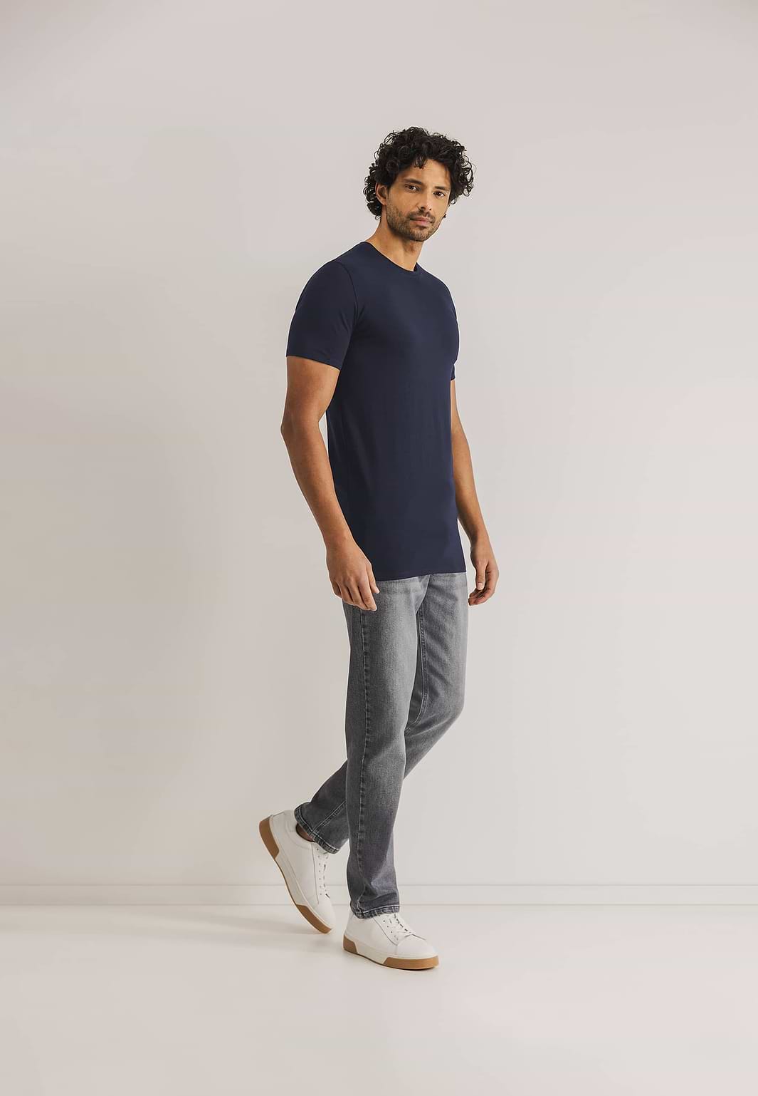 ESSENTIALS-T-shirt-extra-lang