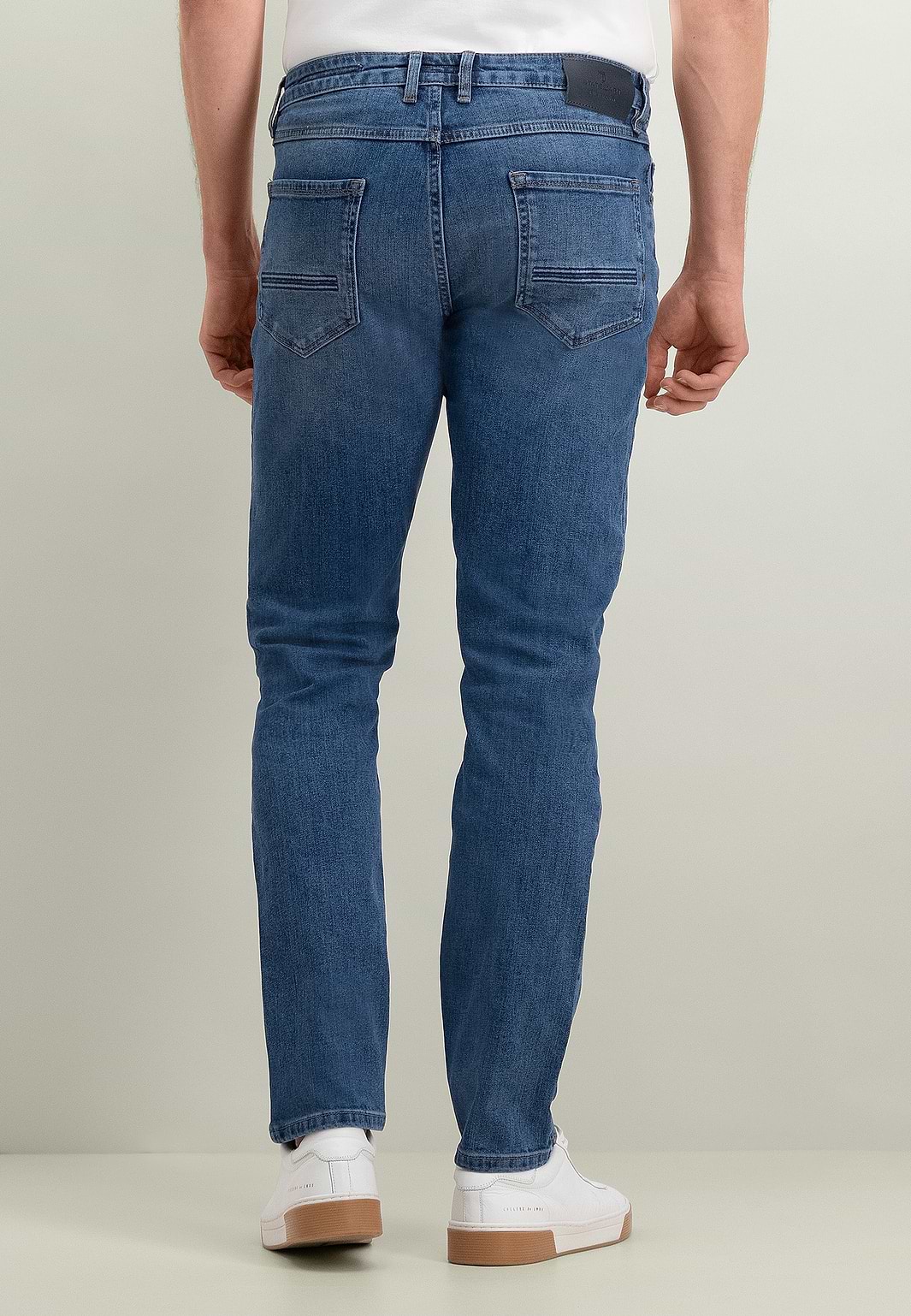 Jean-5-poches-RACER-coupe-classique-en-denim-stretch